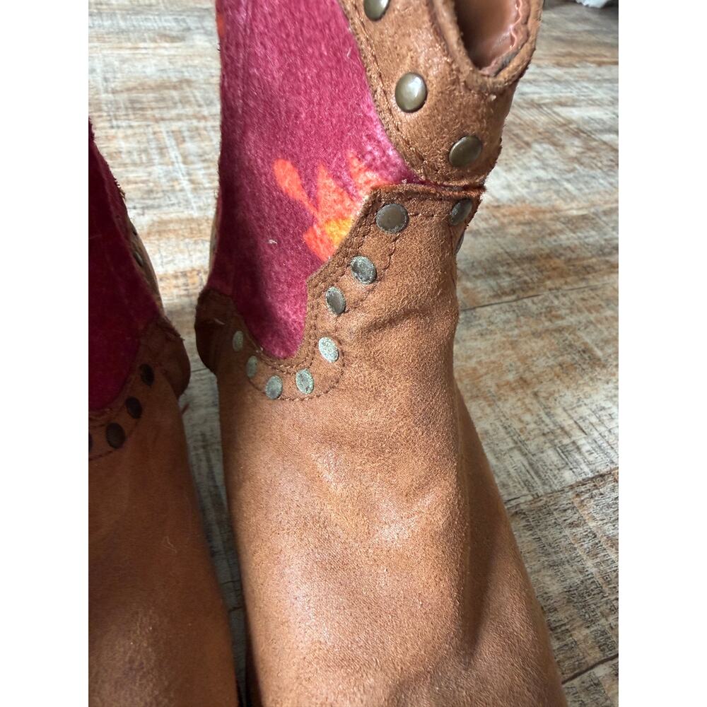 Southwestern Boho Faux Suede Cowboy Boots Ankle Boots Aztec Panels Western Sz 8 - Picture 3 of 13
